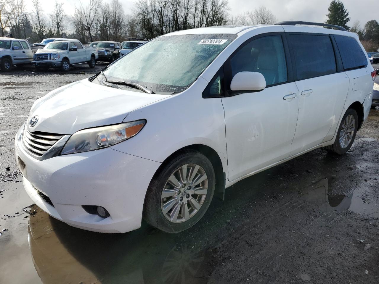 Toyota Sienna 2011