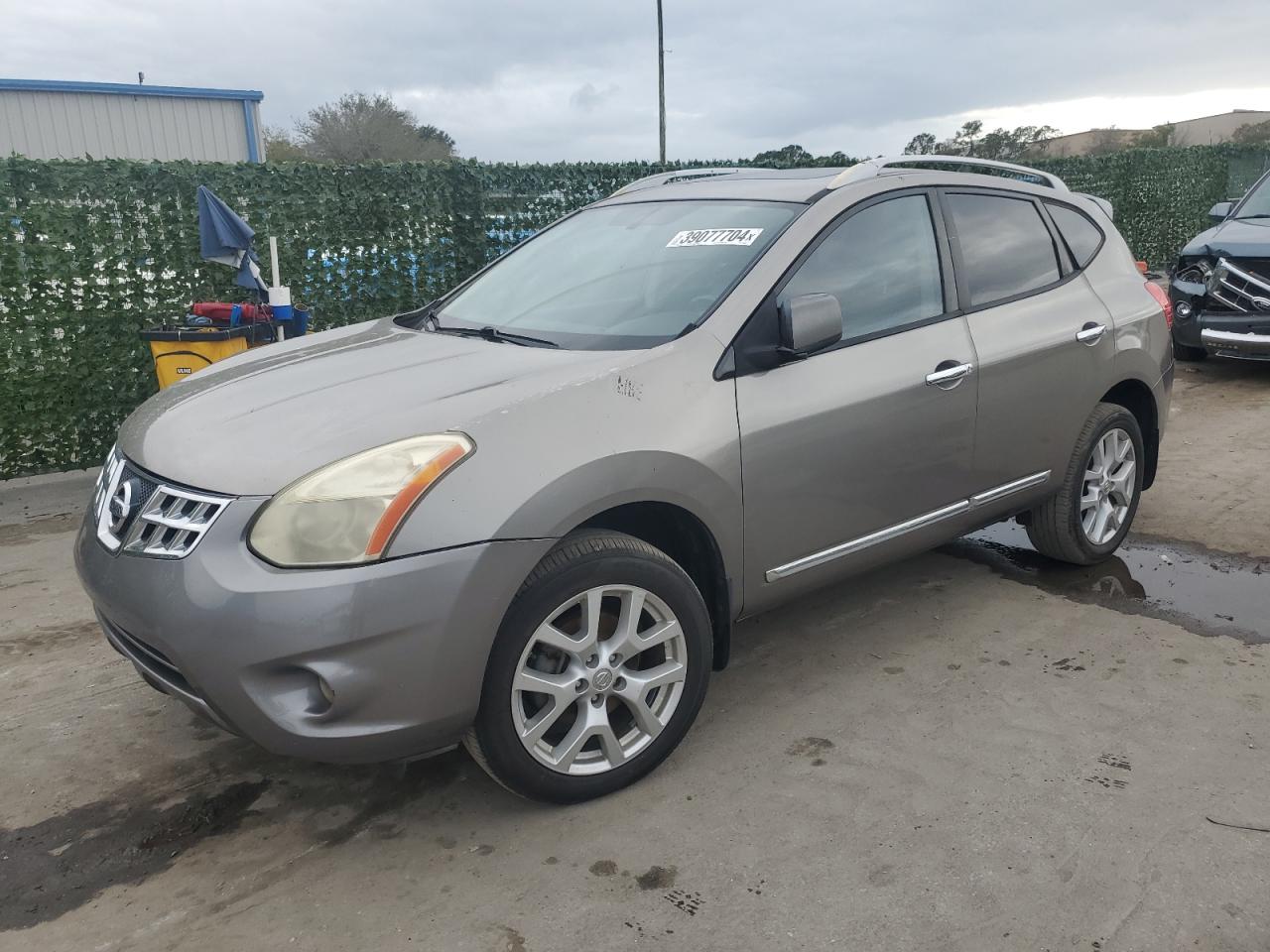 Nissan Rogue sport 2011