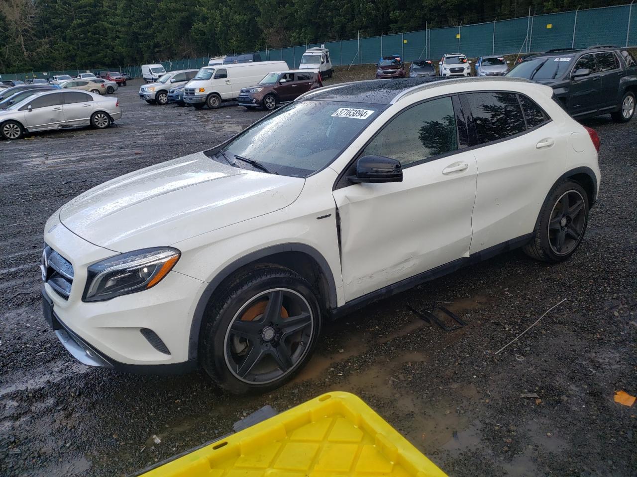 Mercedes-benz Gla-class 2015