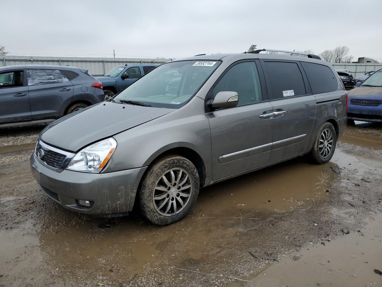 Kia Sedona 2011