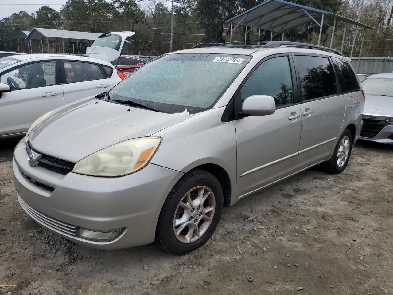 Toyota Sienna 2005