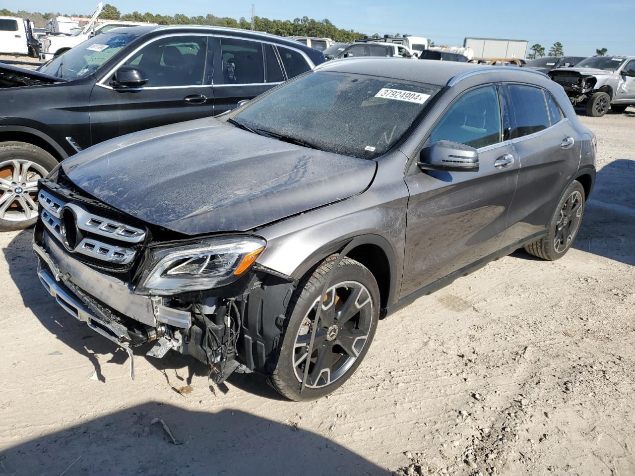 Mercedes-benz Gla-class 2020