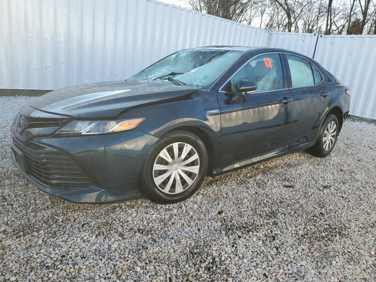 Toyota Camry 2019