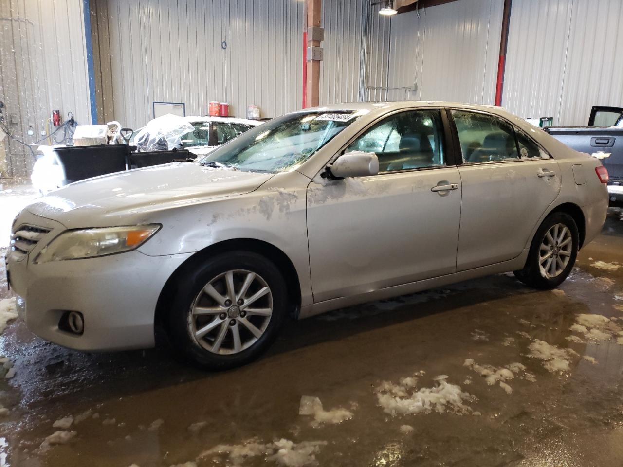 TOYOTA CAMRY 2011