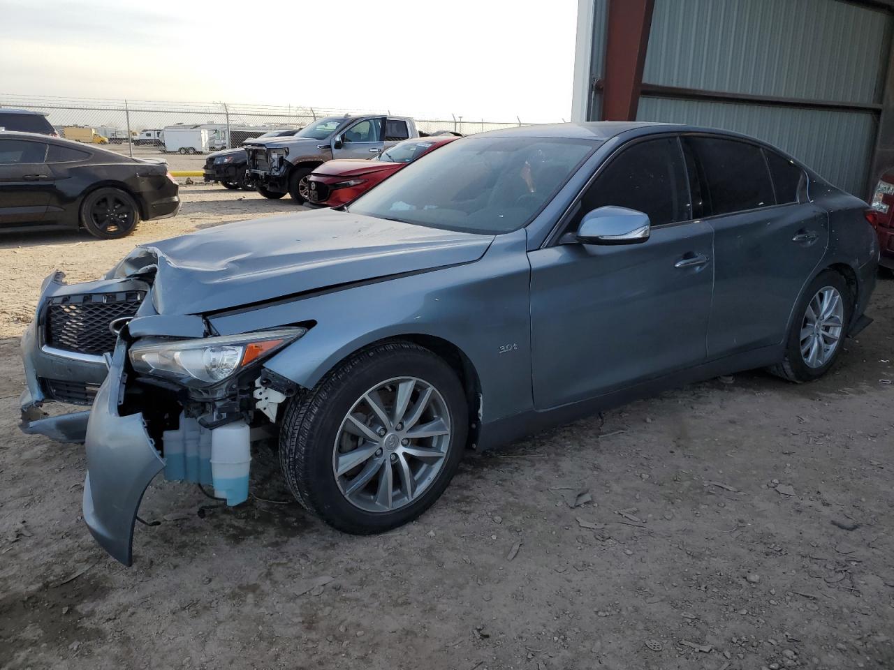 Infiniti Q50 2016