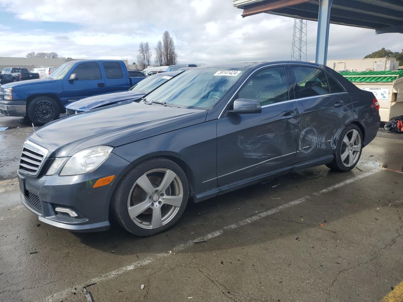 Mercedes-benz E-class 2011