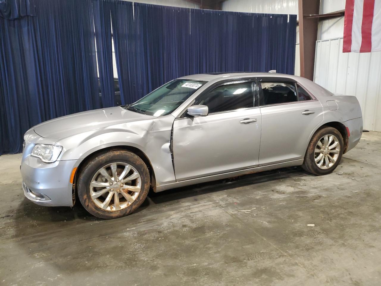 CHRYSLER 300 2015