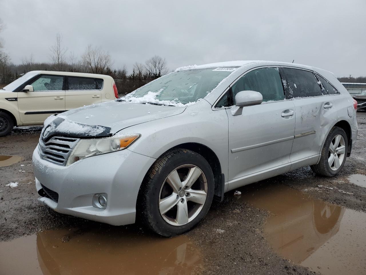 TOYOTA VENZA 2011