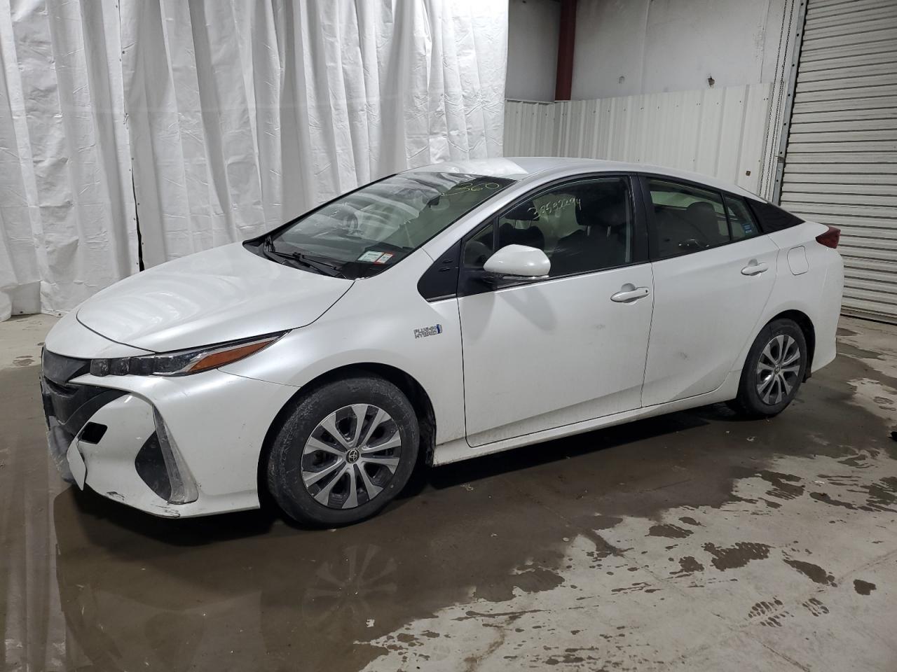 Toyota Prius prime 2021