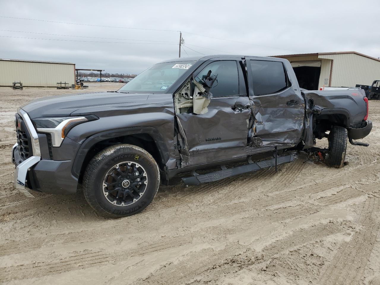 Toyota Tundra 2023