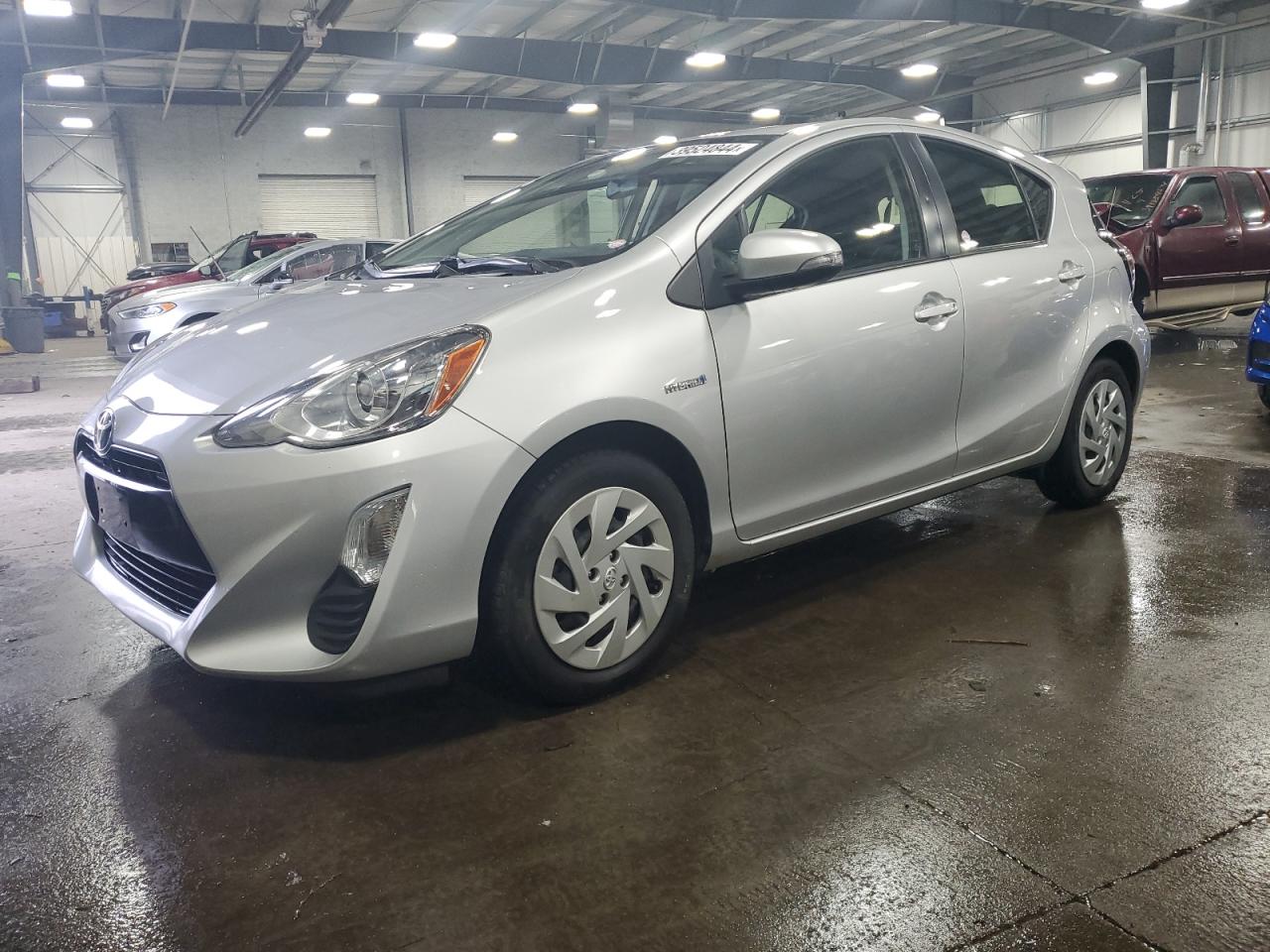 Toyota Prius c 2016
