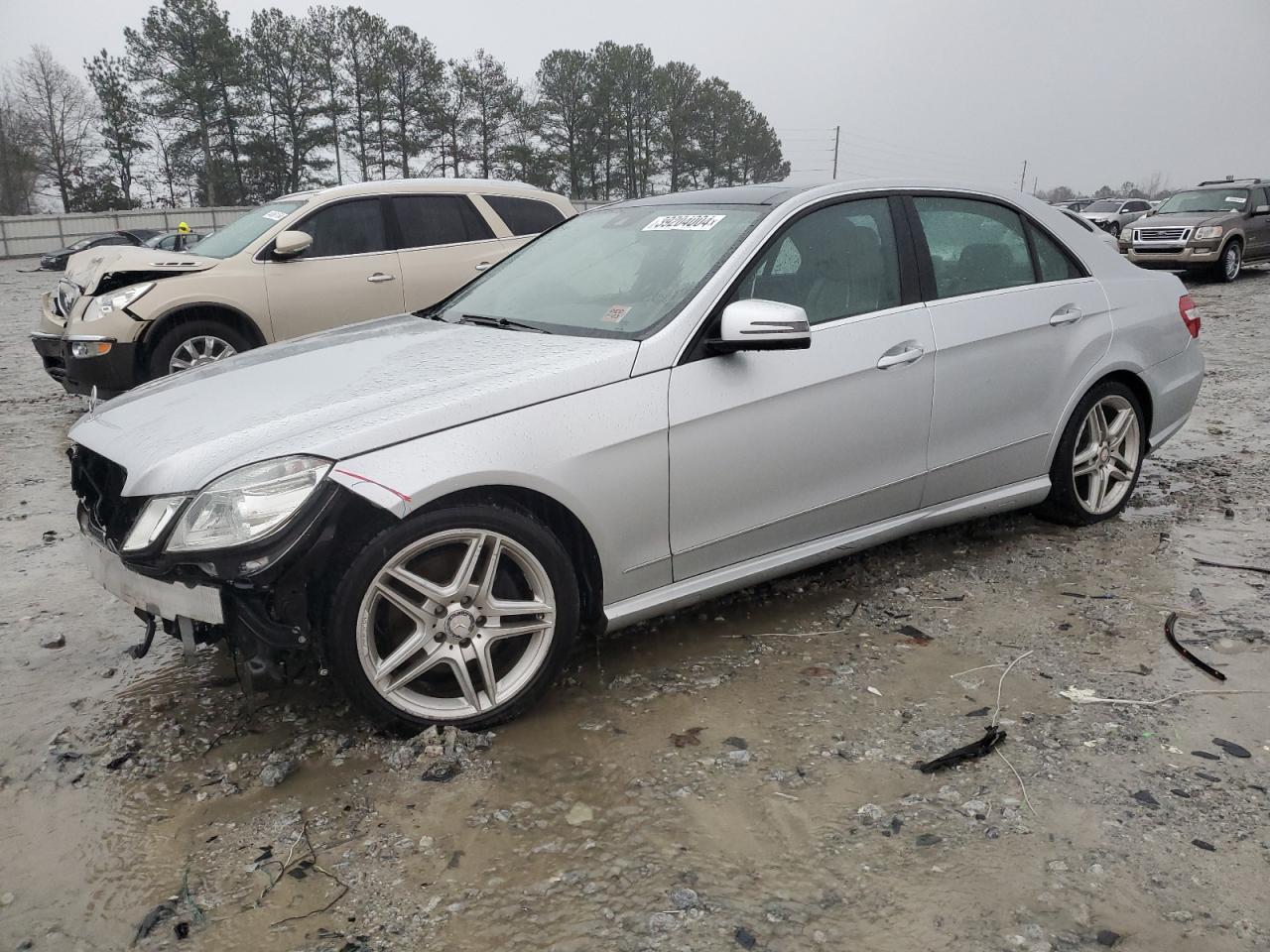 Mercedes-benz E-class 2011