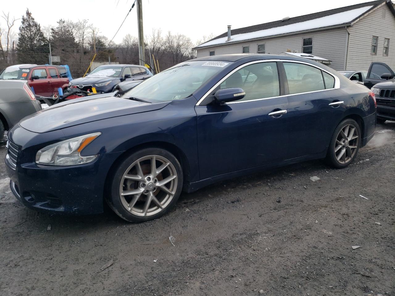 Nissan Maxima 2010