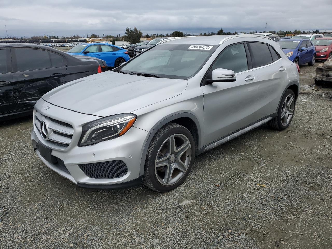 Mercedes-benz Gla-class 2015
