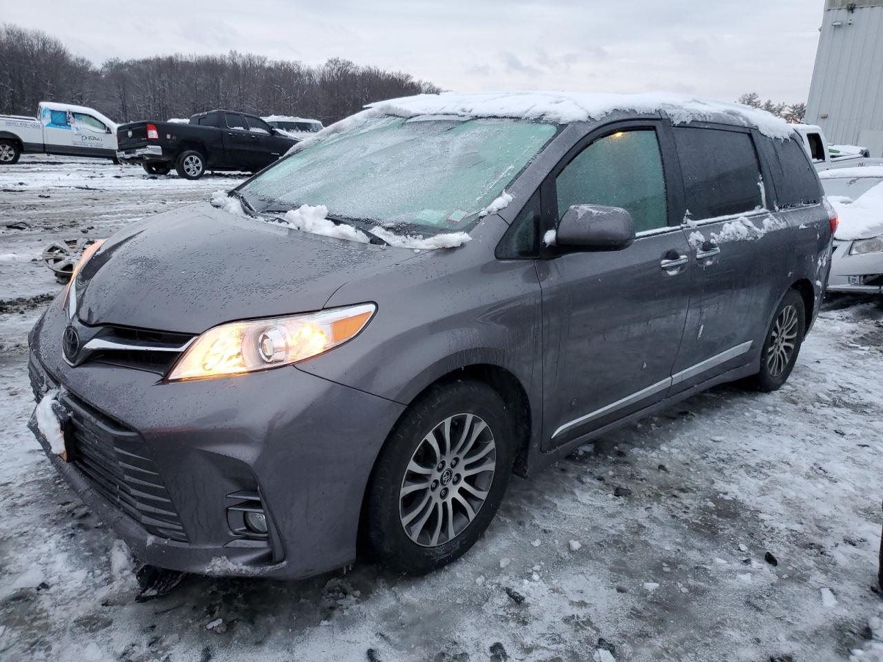 Toyota Sienna 2020