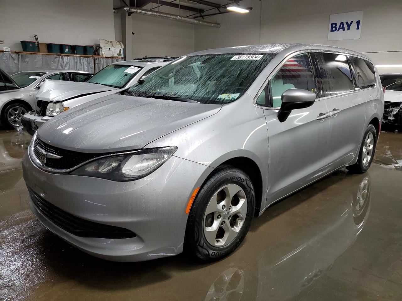CHRYSLER PACIFICA L 2017