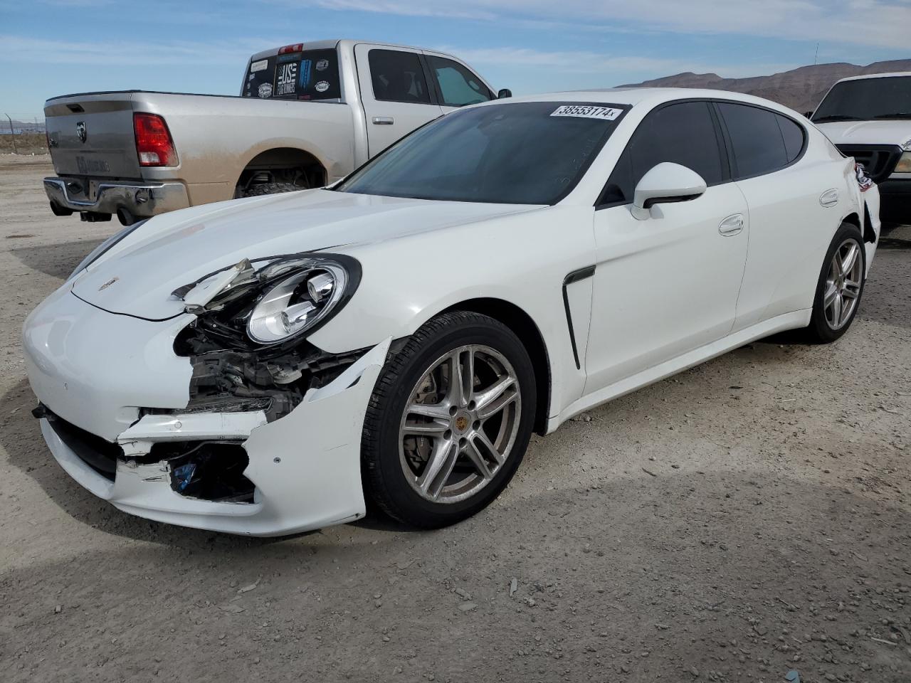 PORSCHE PANAMERA 2 2015