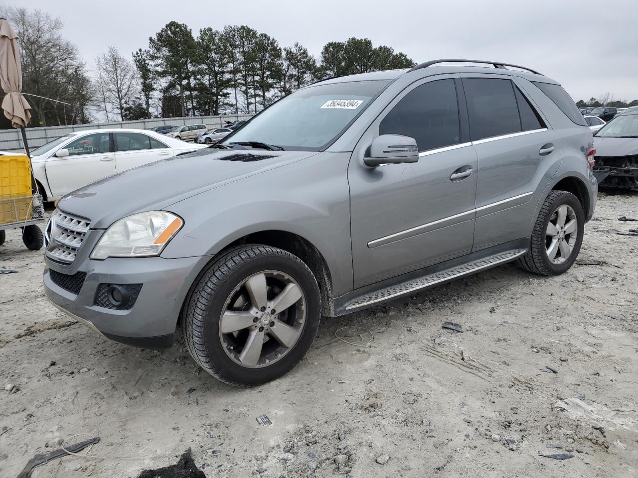 Mercedes-benz M-class 2011