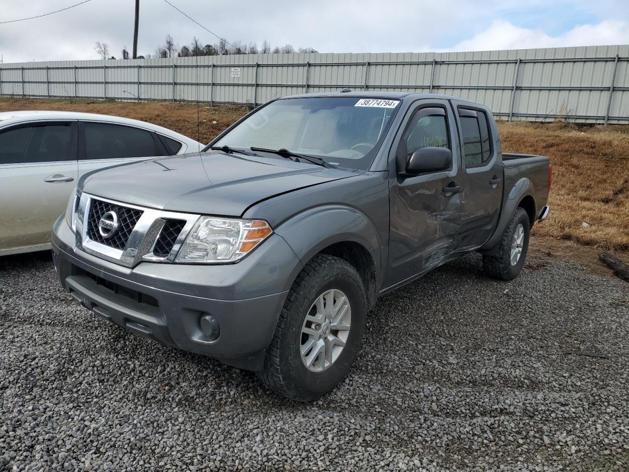 NISSAN FRONTIER 2018
