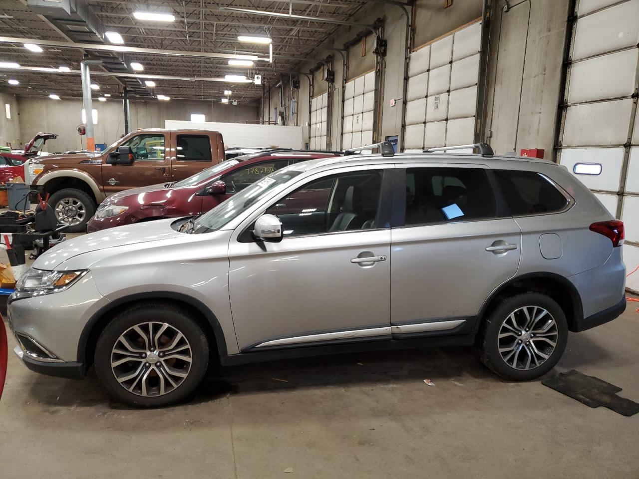 Mitsubishi Outlander 2018