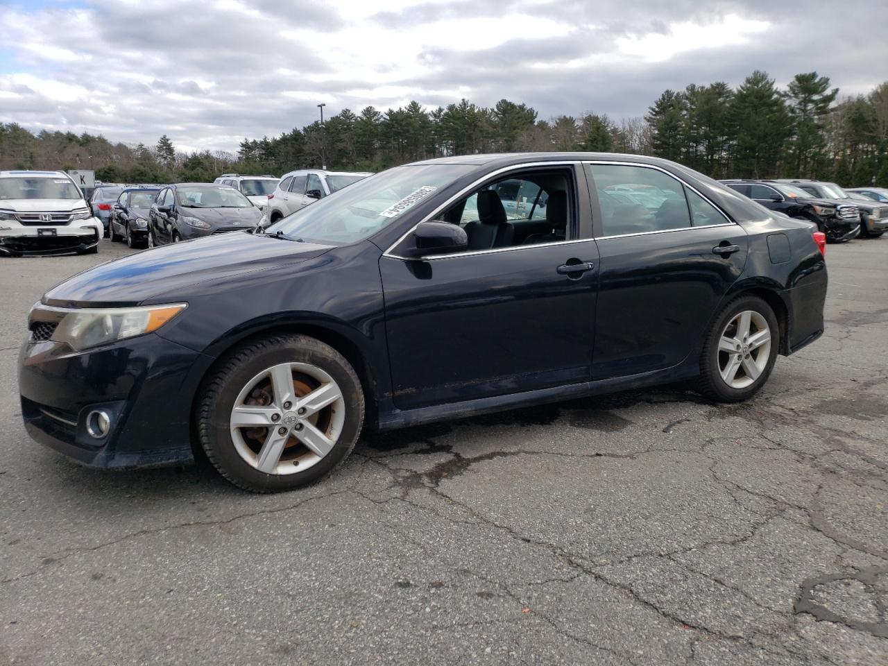 Toyota Camry 2014
