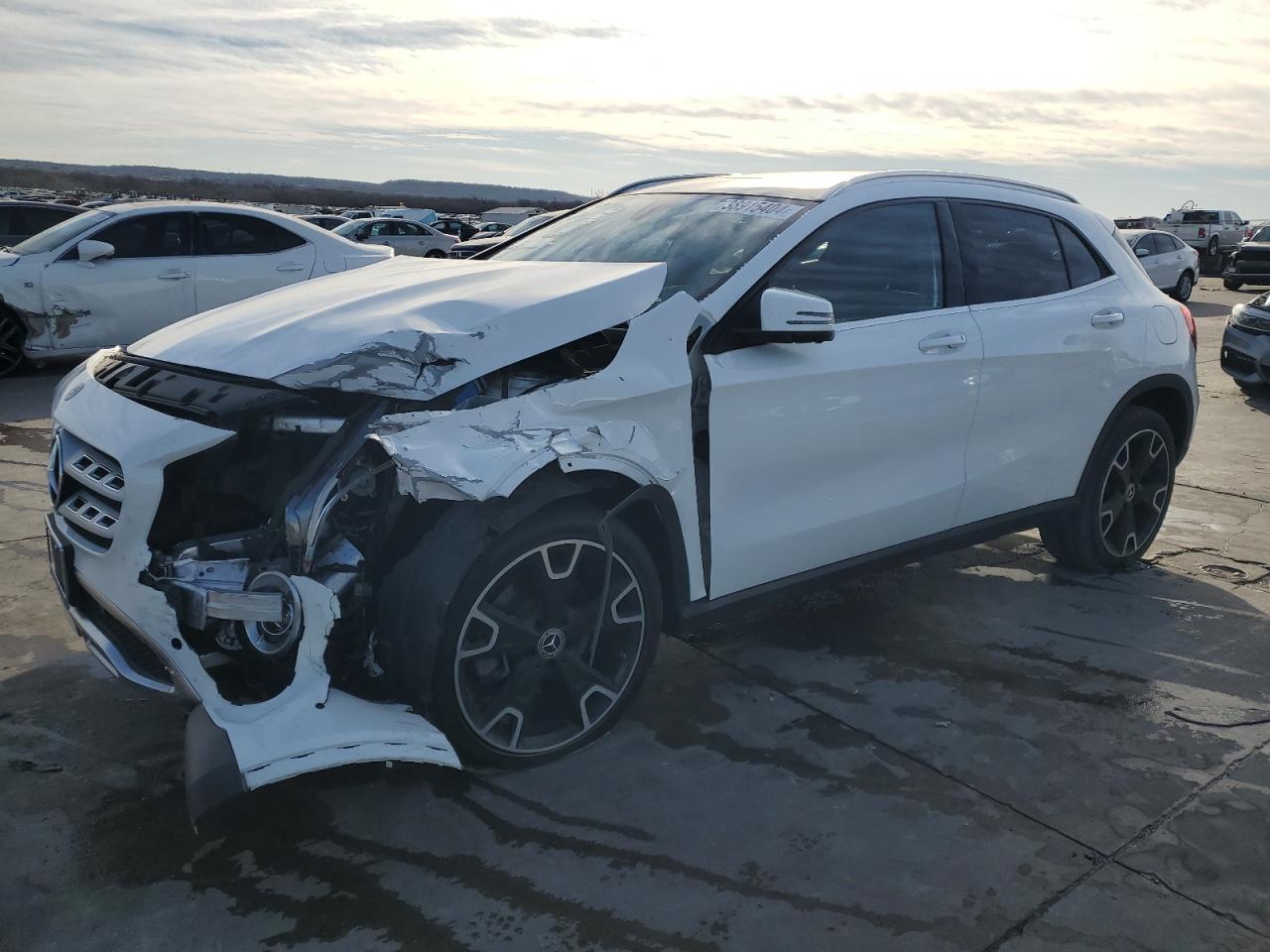 Mercedes-benz Gla-class 2020
