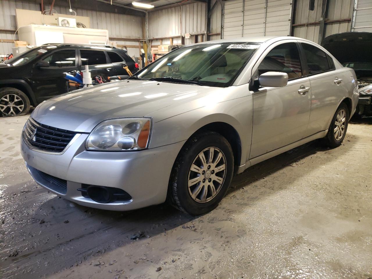 Mitsubishi Galant 2009