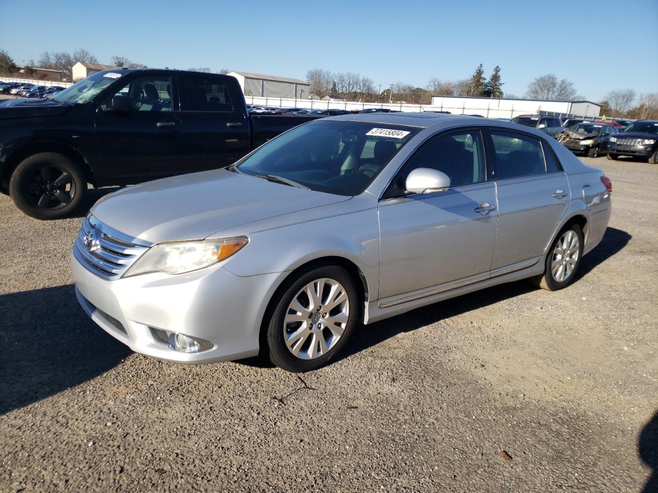Toyota Avalon 2011