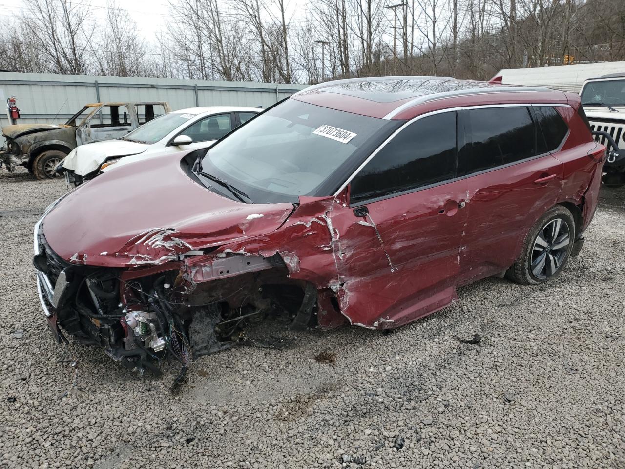 NISSAN ROGUE PLAT 2022