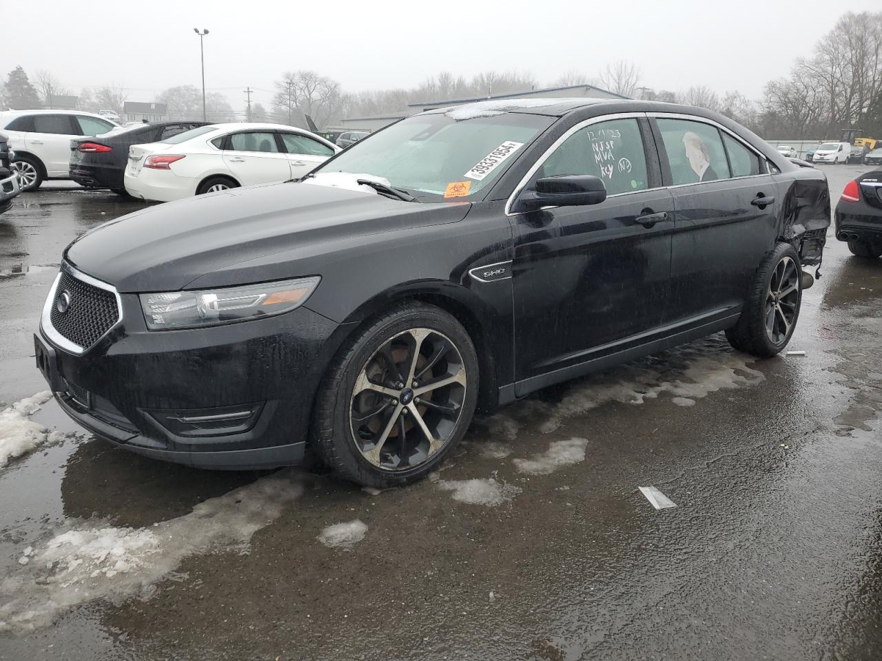 Ford Taurus 2016