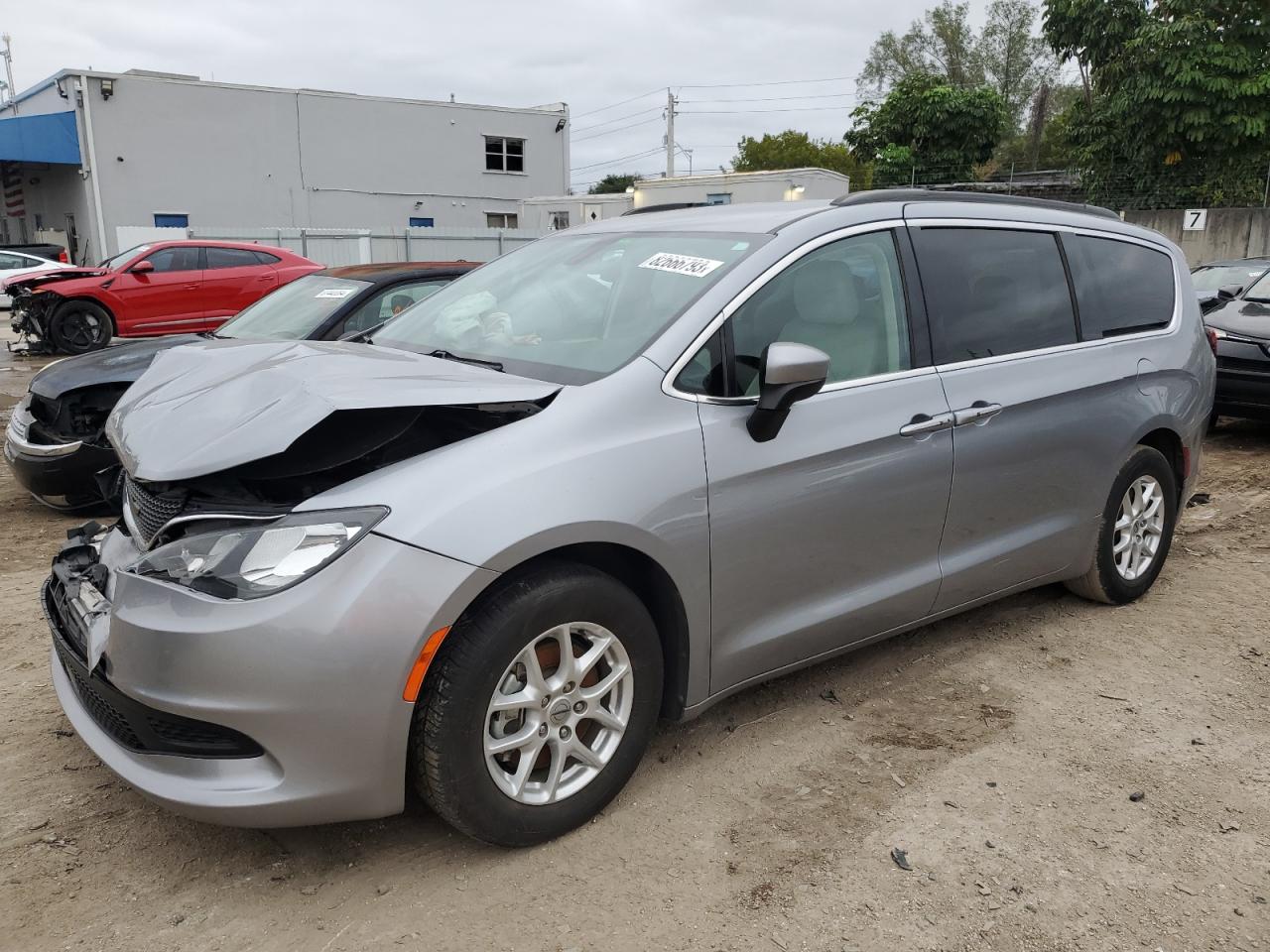 CHRYSLER VOYAGER LX 2021