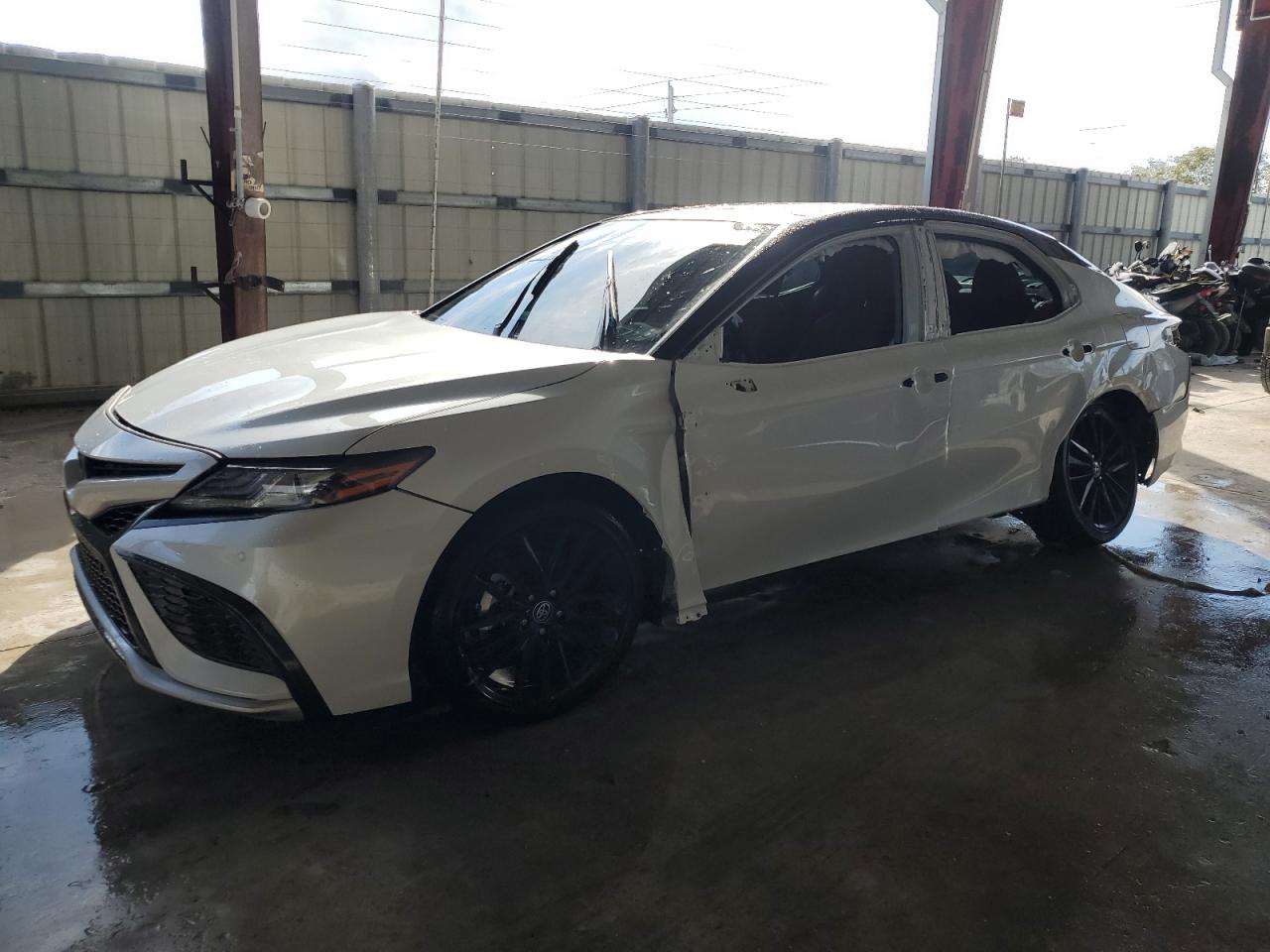 Toyota Camry 2023