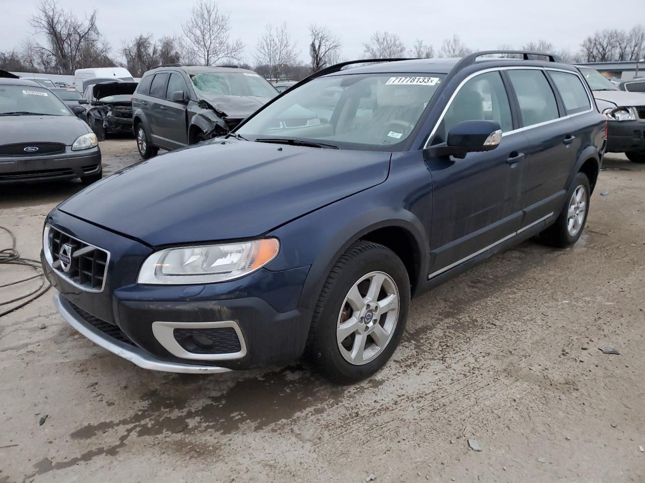 VOLVO XC70 2010