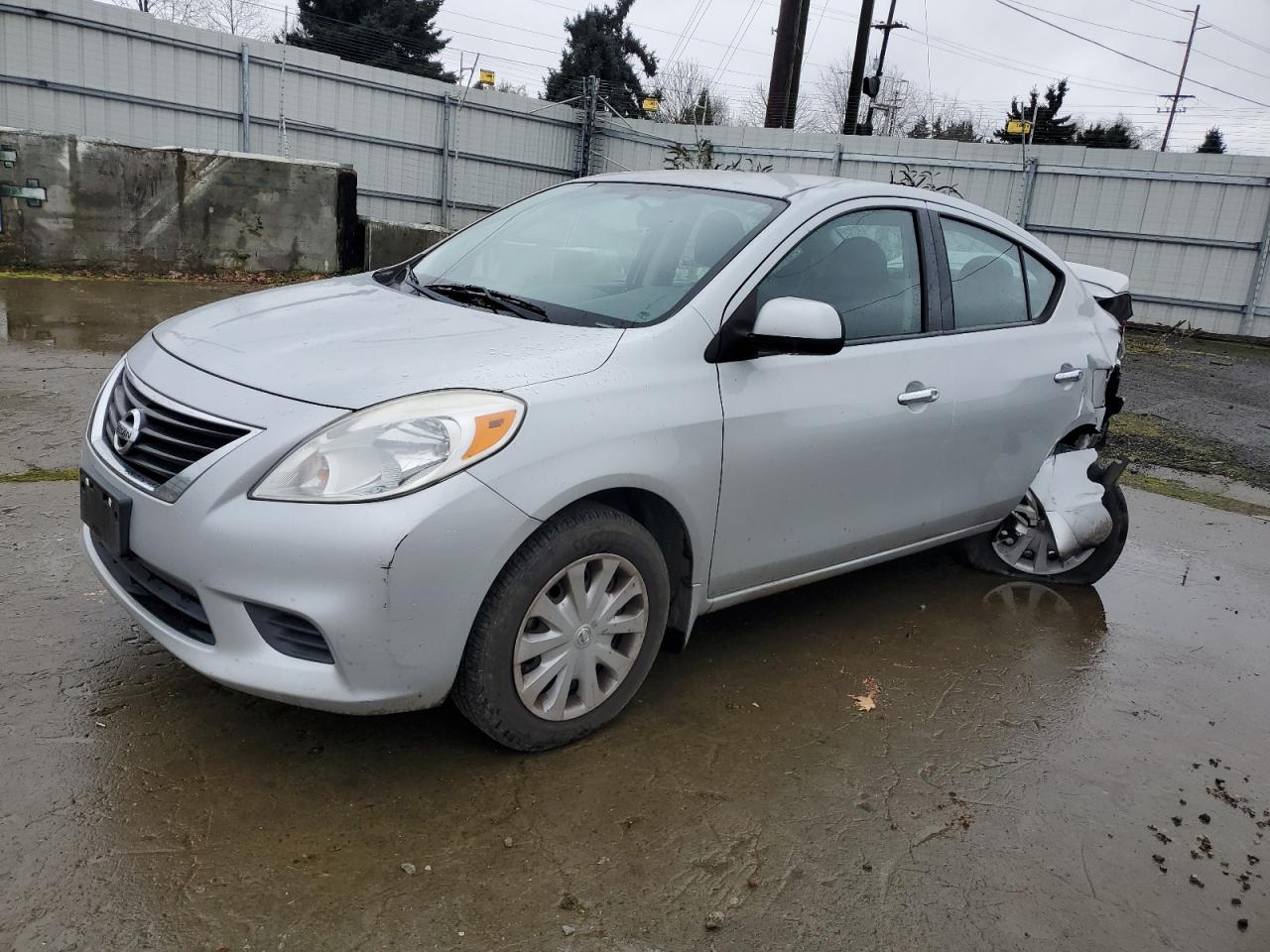 Nissan Versa 2014