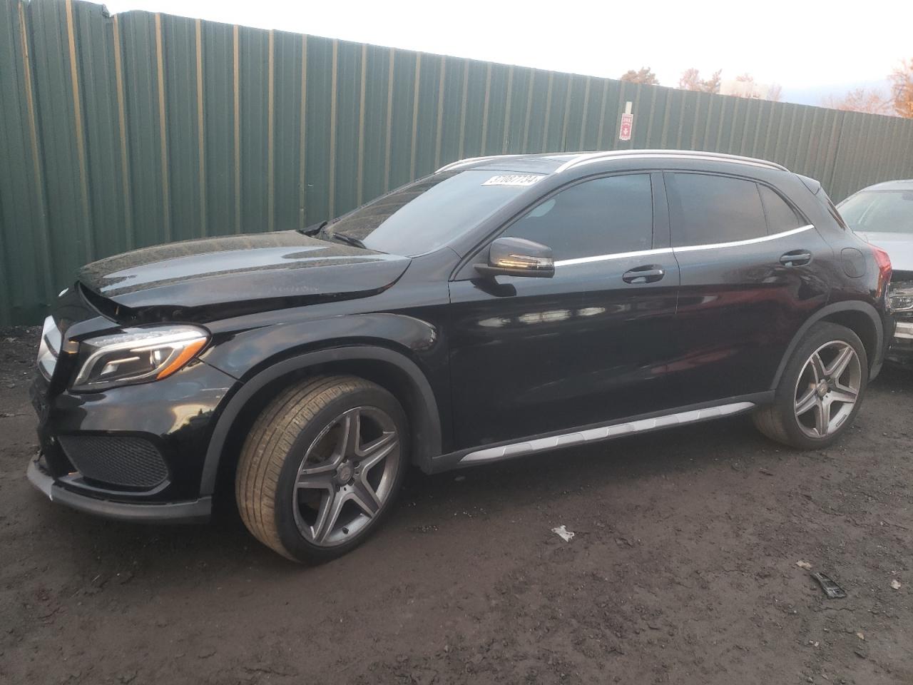Mercedes-benz Gla-class 2015