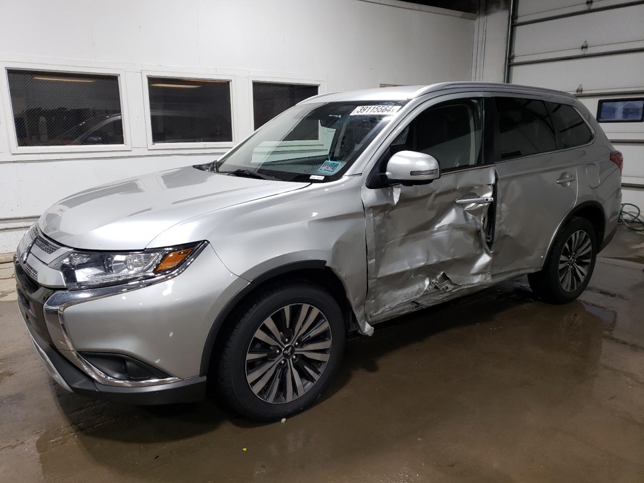 Mitsubishi Outlander 2020