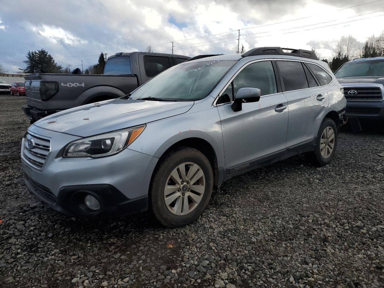 Subaru Outback 2015