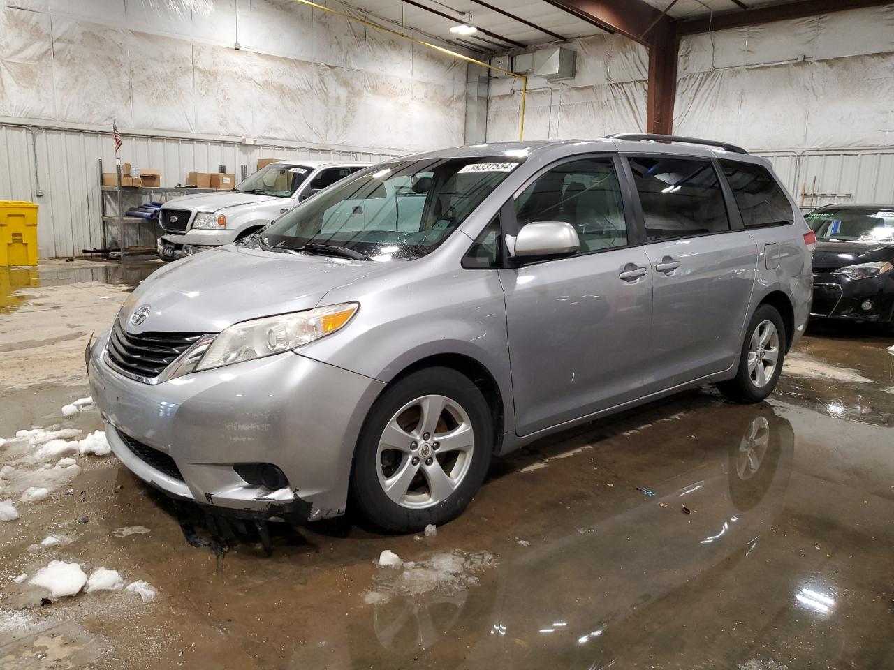Toyota Sienna 2012