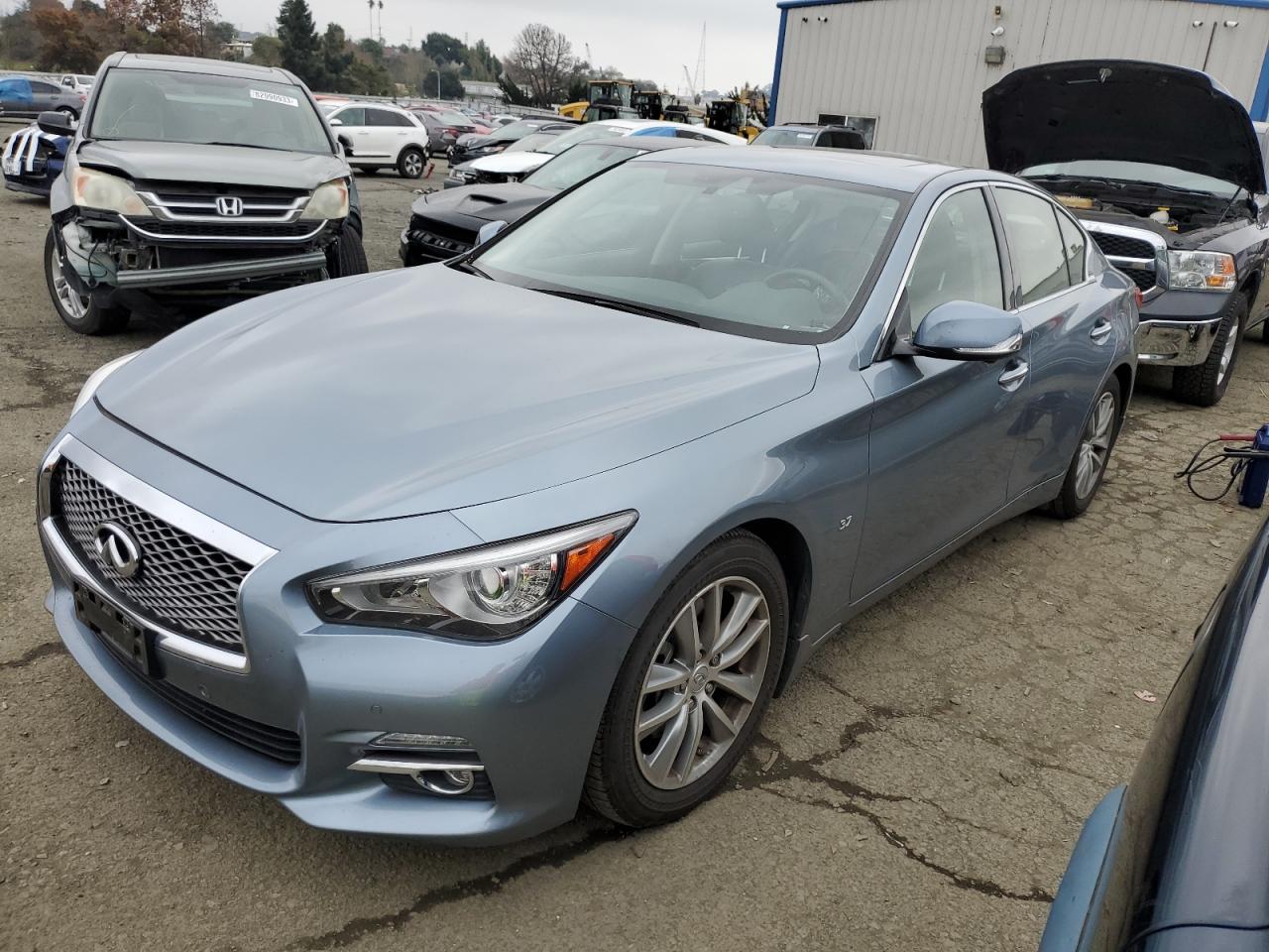 Infiniti Q50 2014