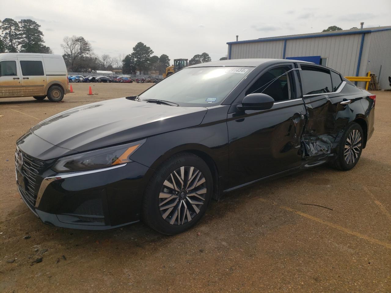 Nissan Altima 2023