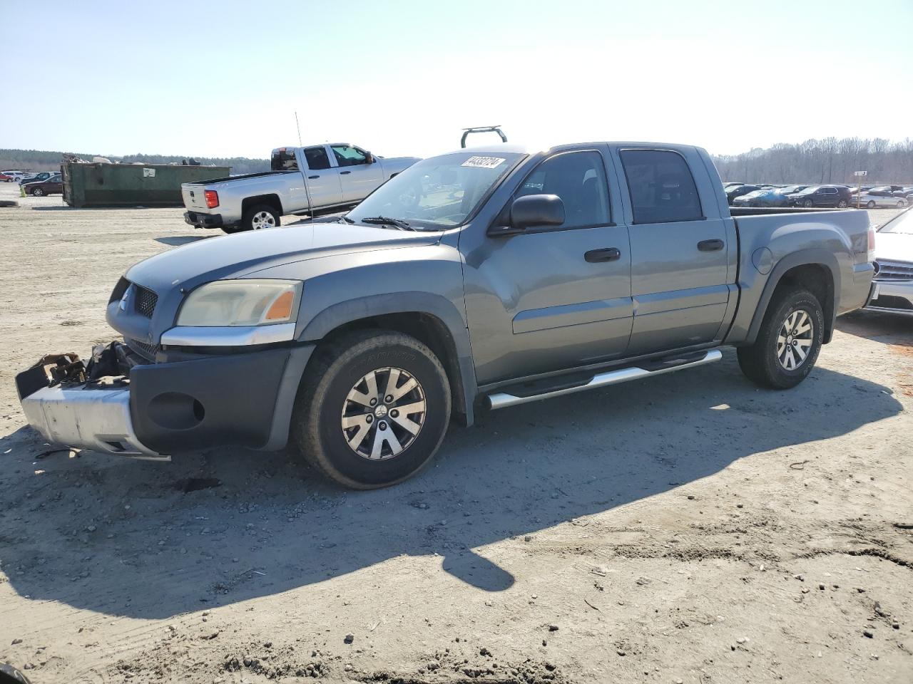 Mitsubishi Raider dur 2006