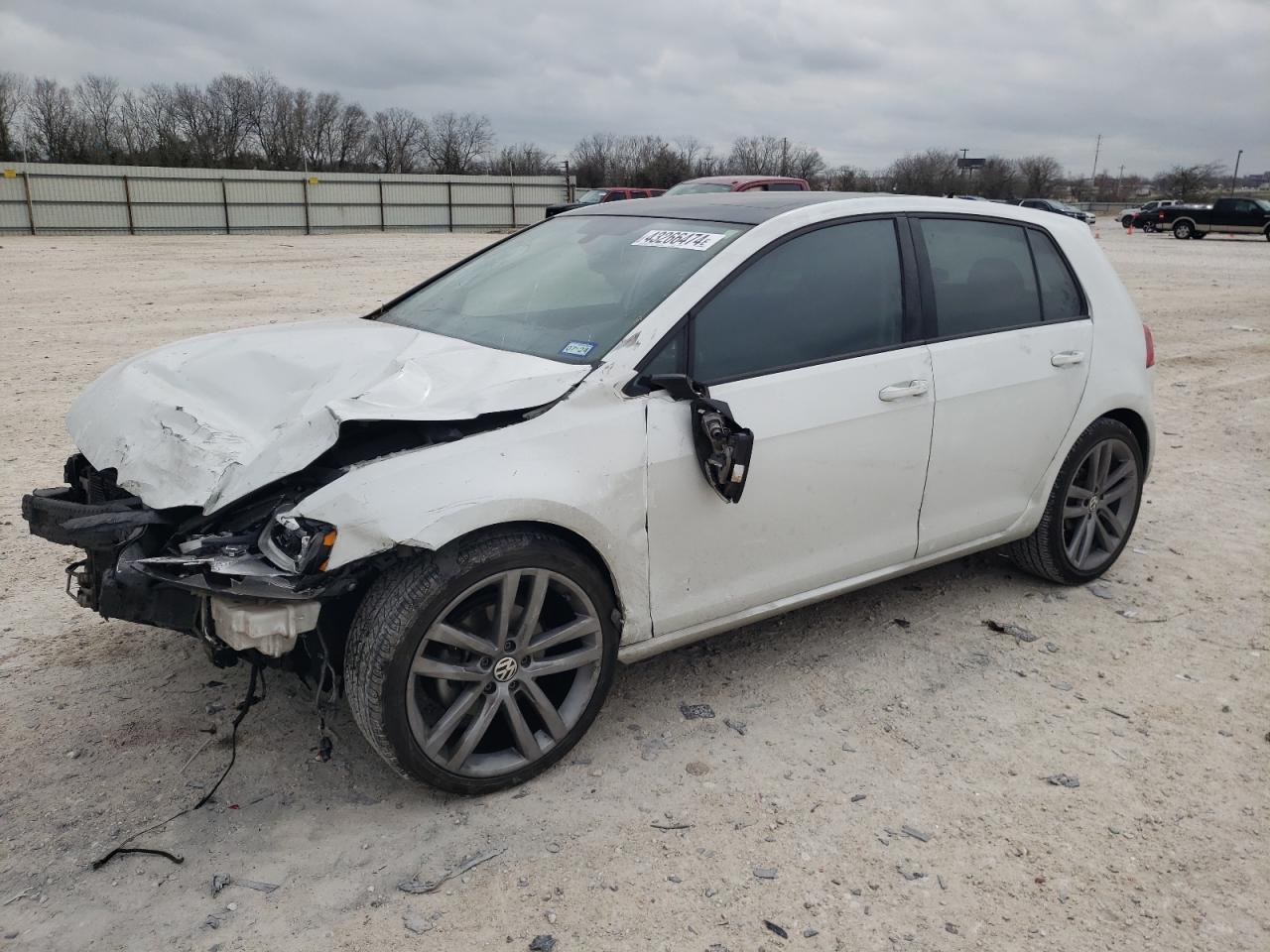 VOLKSWAGEN GOLF TDI 2015