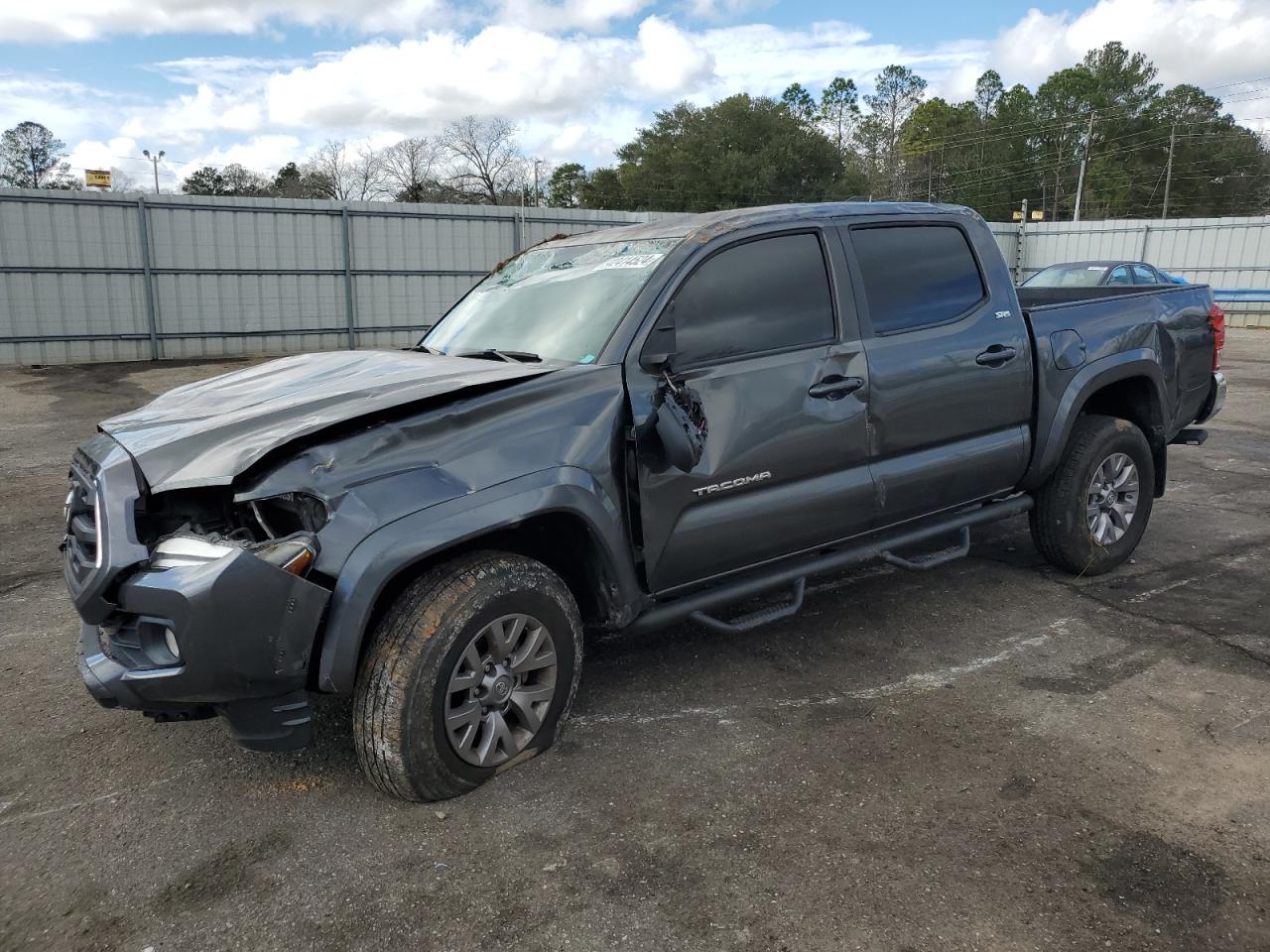 TOYOTA TACOMA 2017
