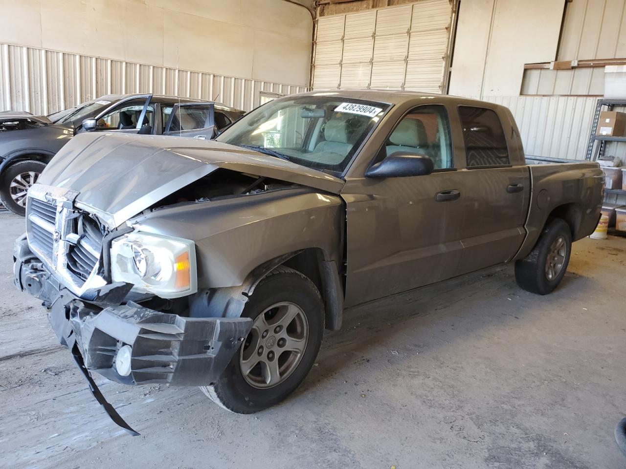 DODGE DAKOTA 2006