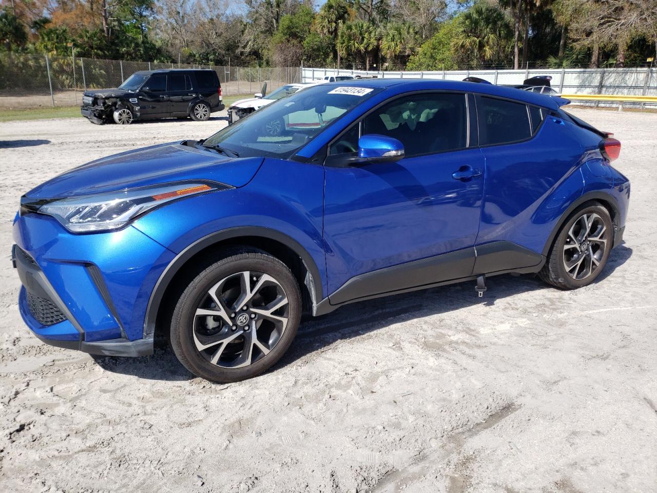 TOYOTA C-HR XLE 2021