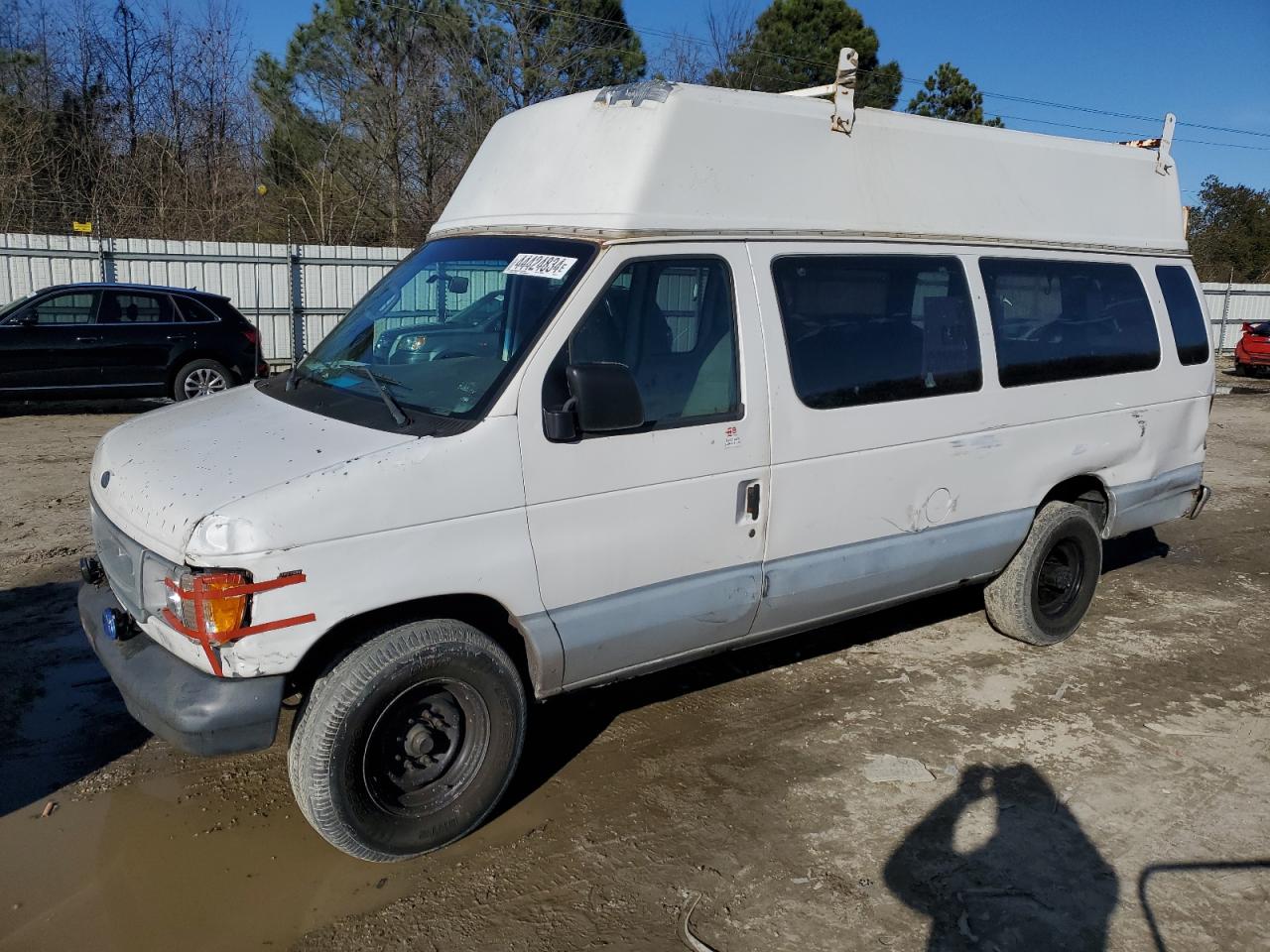 Ford Econoline van 2001