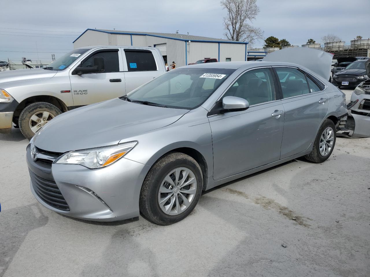 TOYOTA CAMRY LE 2015