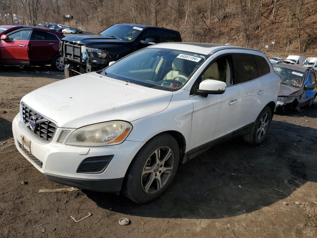 VOLVO XC60 2011