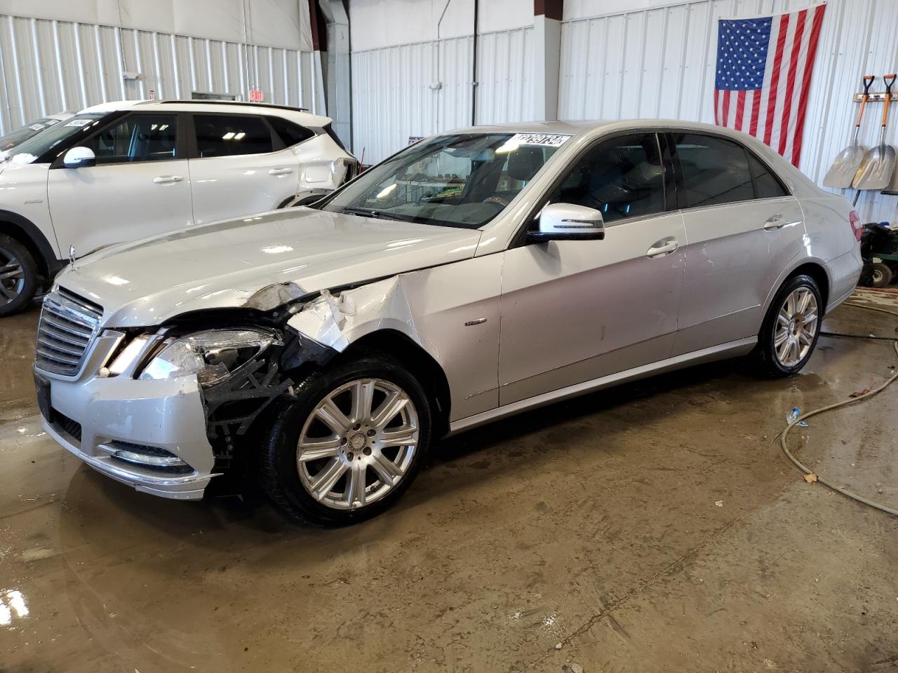 MERCEDES-BENZ E-CLASS 2012