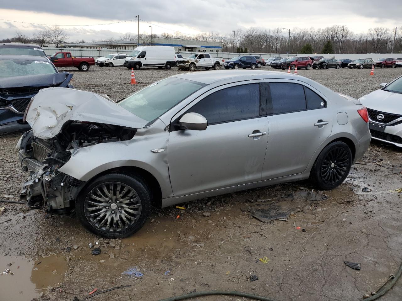 SUZUKI KIZASHI 2011